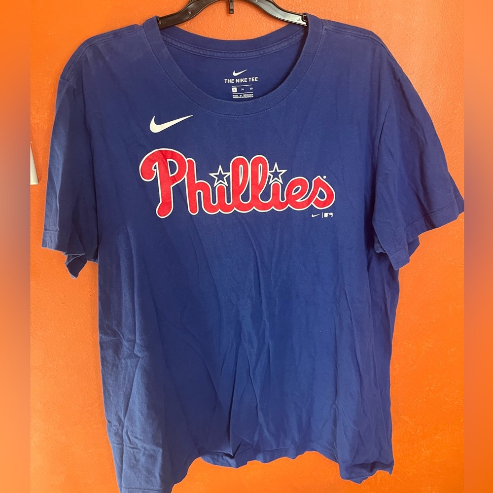 Men’s Nike blue Phillies tshirt